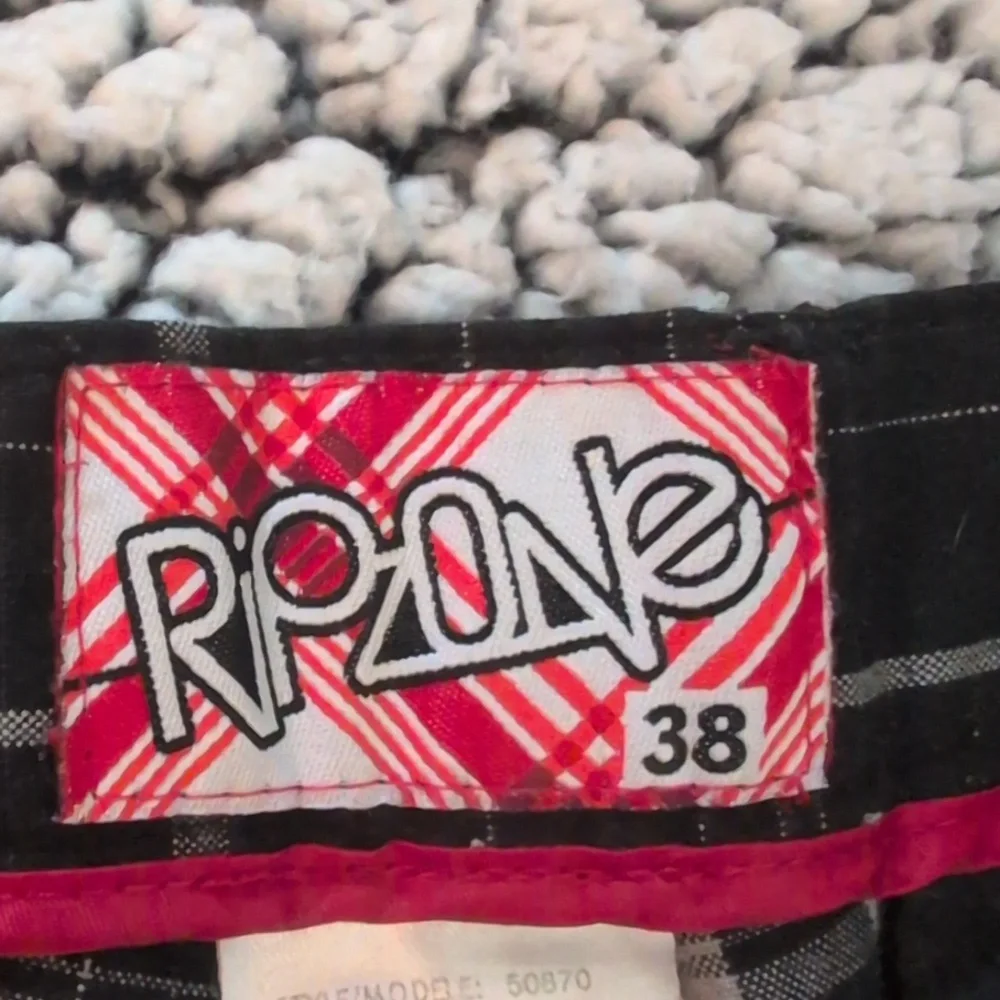 Ripzone | Black and Gray Plaid Men's Shorts - Picture 13 of 15